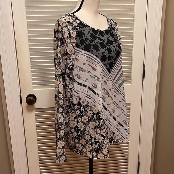 20. Calvin Klein Multi-Media Print Blouse in Grey and Black and Tan - Picture 7 of 15